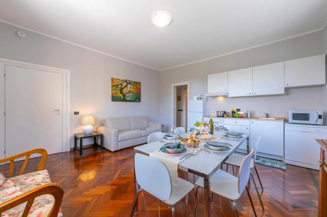 Appartamento La Maison Fleurie Desenzano del Garda