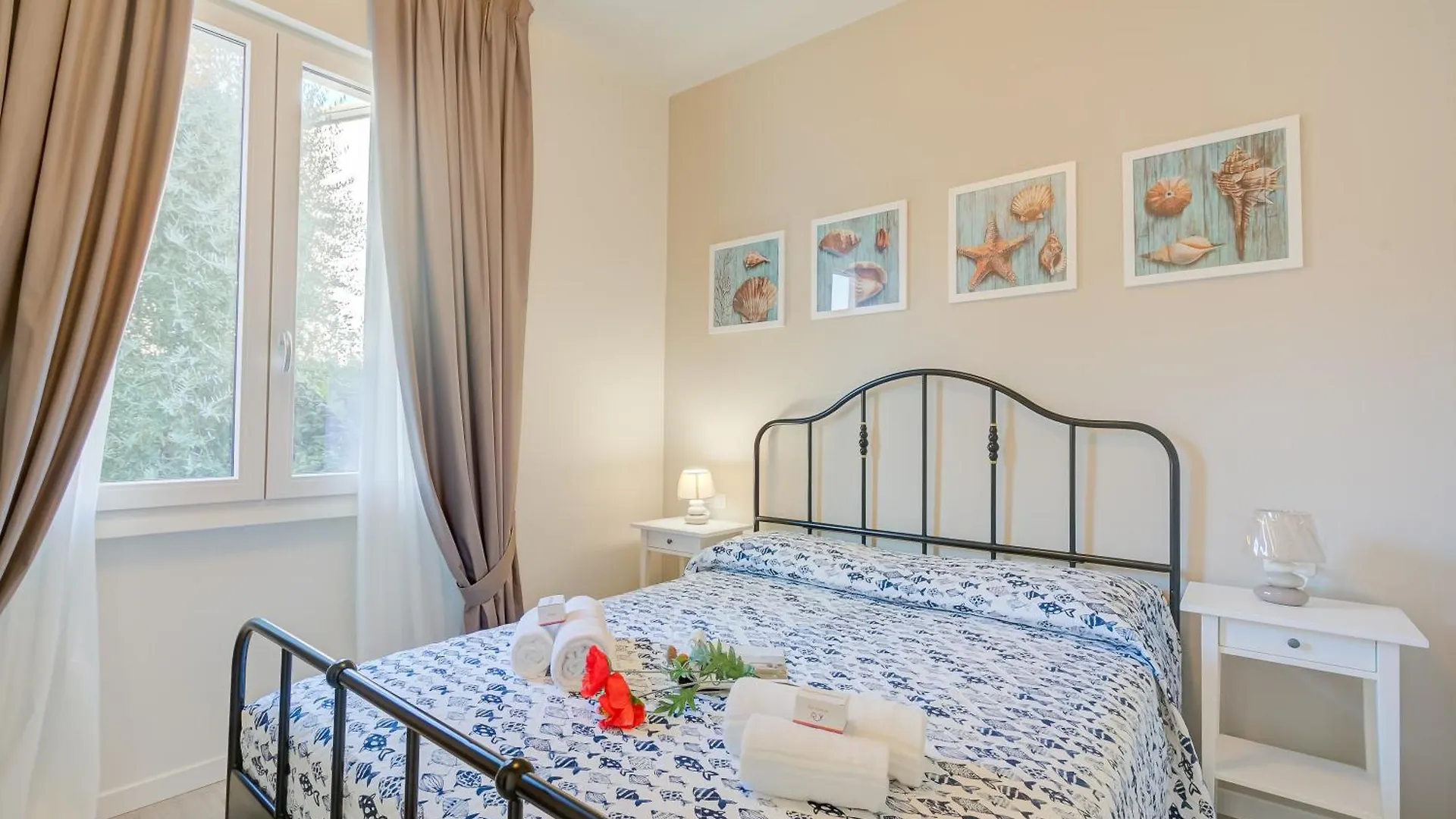 Appartamento La Maison Fleurie Desenzano del Garda Apartment
